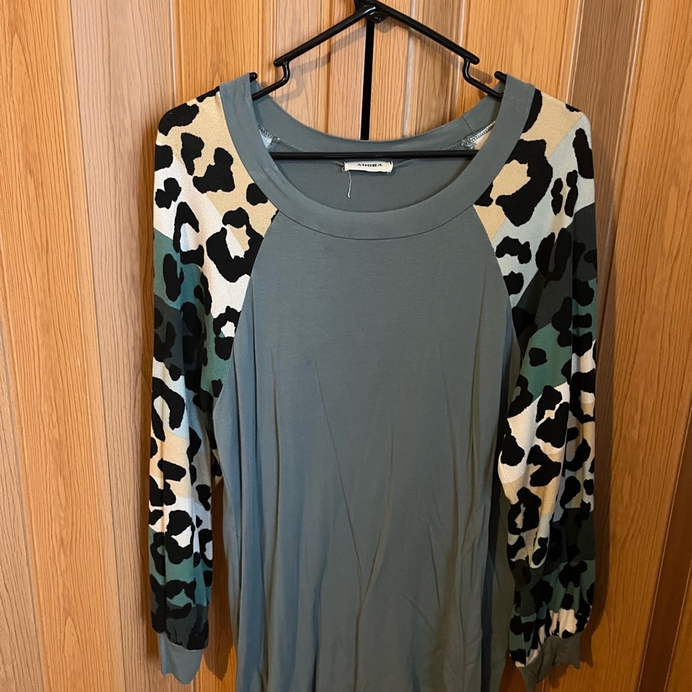 Women's Green Leopard Print Top